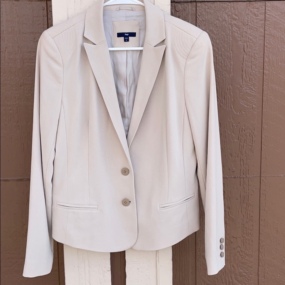 Gap Blazer with Detail on the Shoulders - Picture 1 of 5